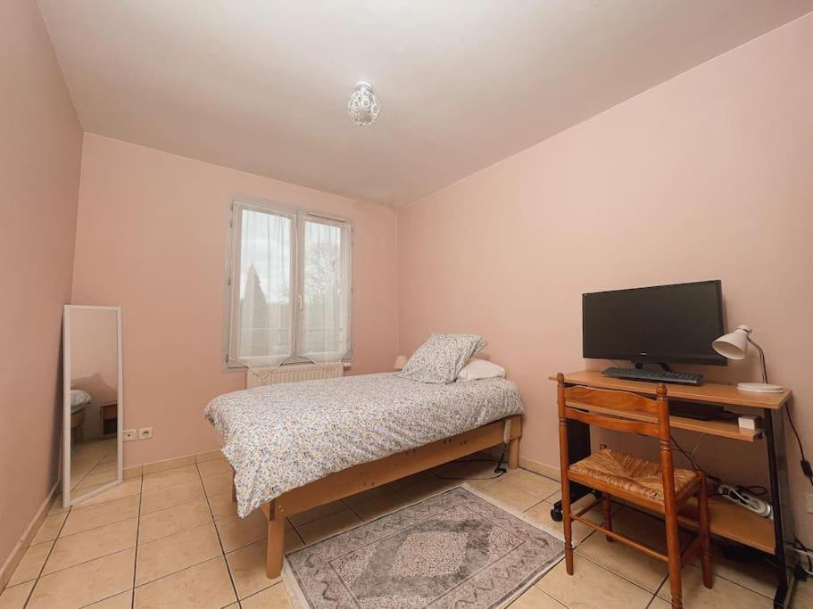 La Perle Rose Only Women Femmes Uniquement Lejlighed Vénissieux Eksteriør billede